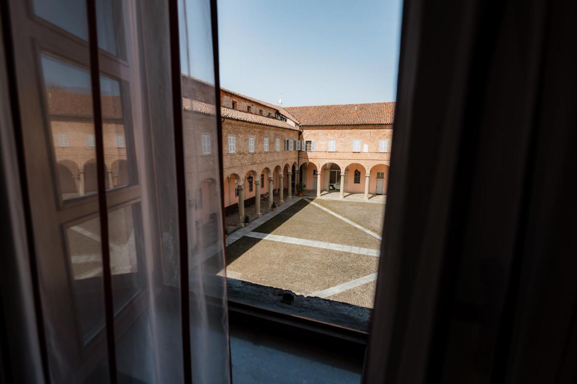 Hotel Casa Regina Montis Regalis Vicoforte Exteriér fotografie