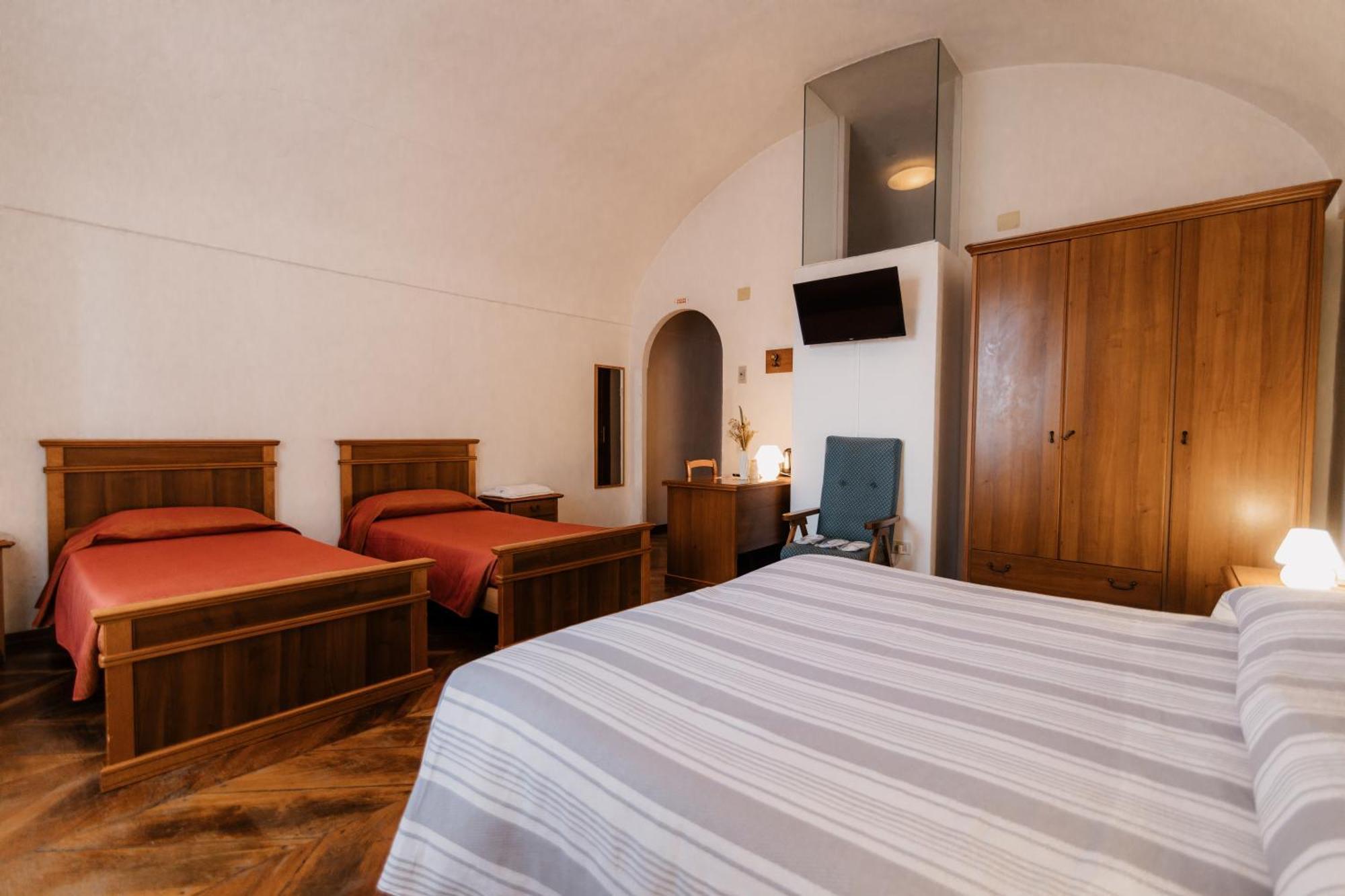 Hotel Casa Regina Montis Regalis Vicoforte Exteriér fotografie